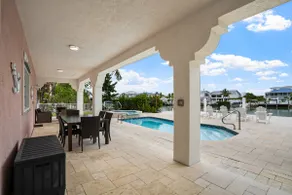 4BR 3B, Heated Pool & Spa, 60' Dock - Image 5