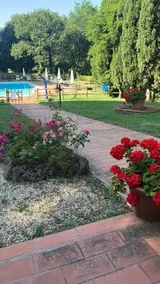 Large apartment with pool - Image 2