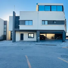 Apartment near the Consulate - Image 4