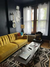 Friendly Suite Home Chicago - Image 2