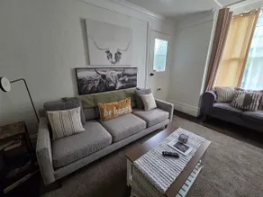 Beautiful 5 bedroom SF house. Close to everything - Image 5