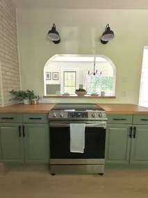 Auntie M’s : Renovated Farmhouse - Image 5