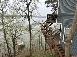 Beautiful Lake View - Image 2