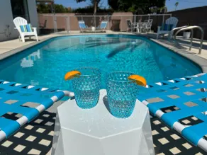 Disneyland Close Poolhome for 9! - Image 2