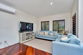 Beachcomber Holiday House - Image 4