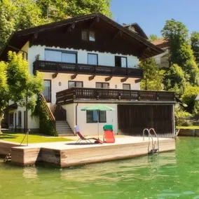 Lakefront apartment - Image 2