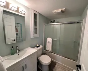 Holland Lakehouse - Image 3