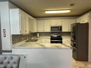 Clean Family Home Near Downtown Conway - Image 4