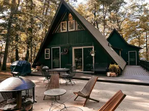Aframe Lake Hottub, shared pet friendly low fee - Image 2