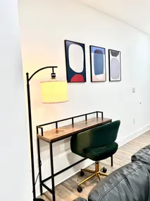NYC Getaway Apt Near MetLife w/ Private Parking - Image 5