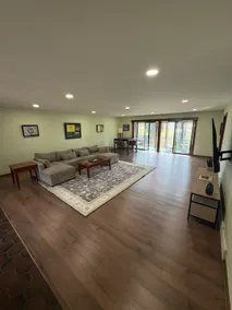 Spacious Ranch blocks away from Downtown McHenry - Image 2