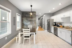 Modern Luxury | Free Parking, Near T | Home Cinema - Image 5