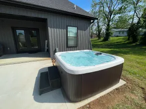 New Quiet Retreat Hot Tub Shaker Village Danville - Image 3