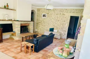 Family home, riverside - Image 2