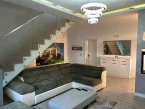 Henri's Apartament Duplex - Image 2
