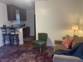 The Alley House - Image 4