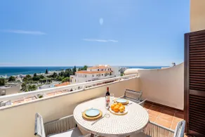 Top floor Inspiring view pool beach nearby - Image 4