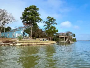 Unique Location. Best part of the lake! - Image 2