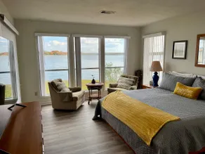 Unique Location. Best part of the lake! - Image 4
