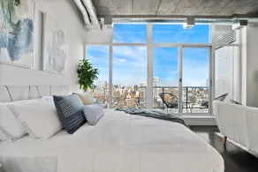 Luxury Studio | Prime Downtown - Image 3