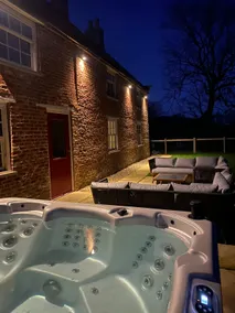 Celebration stay for Families & Hen Do’s-near York - Image 2