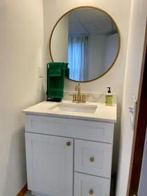 Retro Retreat in Livonia - Image 4