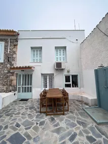 Galaxidi Authentic Rooftop House - Image 5