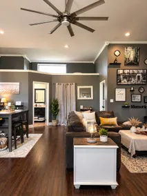 Spacious and Comfortable Barndominium Retreat - Image 2