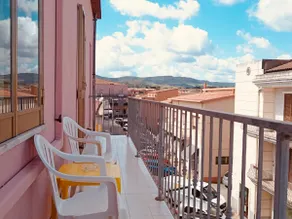 Large 4BR Apartment for 8 • Terrace • Near Beach - Image 4