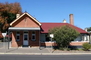Adelaide Hills - Dorset Cottage-Bath-Fire-Oakbank - Image 3