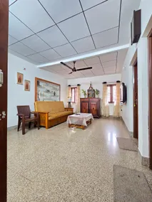 UrbanEase Properties - Glanwoods Inn - Image 2