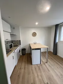 Cozy apartment in the heart of the city. - Image 4
