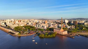 Xtay Cais – Studio overlooking the Guaíba River - Image 2