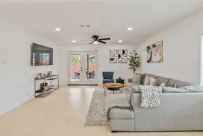 *Lackland Getaway * 4 Bedroom home with pool. - Image 5