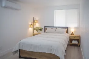 The Very Cozy Retreat| close to major attractions - Image 3