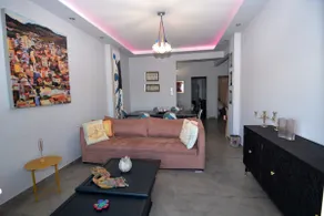 Sea View Urban Apartment - Image 4