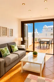 Chic Resort Feel - Oceanfront, Heated Pool - Image 4