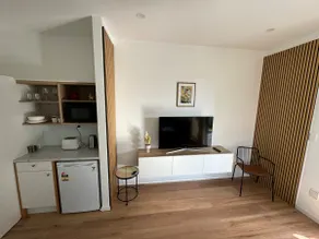 Cozy Studio Retreat - Tarragindi - Image 4