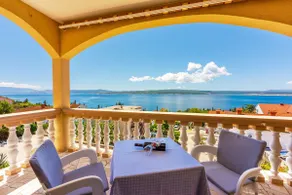 Sea view flat 300 metres to the beach - Image 2