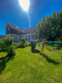View of the vineyards, veranda and private garden - Image 2