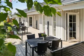 Apartamento vacacional con jardín y terraza | Vistas al campo de golf - Image 2