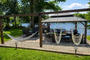 Upstate Waterfront Retreat with 2 kitchens - Image 3