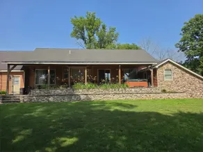 Upstate Waterfront Retreat with 2 kitchens - Image 4