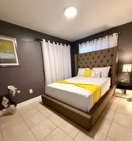 3BD/2bath Suite House Apartment - Image 4