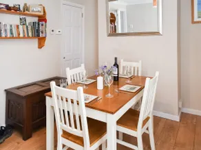 New Street Cottage - Image 2