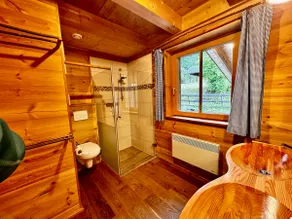 Larch House - Image 5