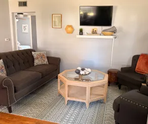 213 Kellogg Place - Image 5