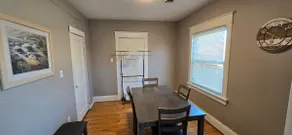 Cute, little 1 br downtown apt with a balcony! - Image 5