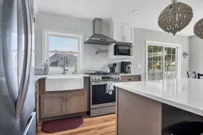 Coastal 3BR w/ Double Living Areas | Beach Access - Image 4