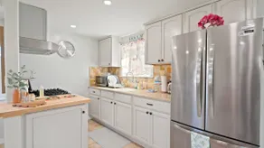 Sparkling Clean Country Cottage in Private Setting - Image 5